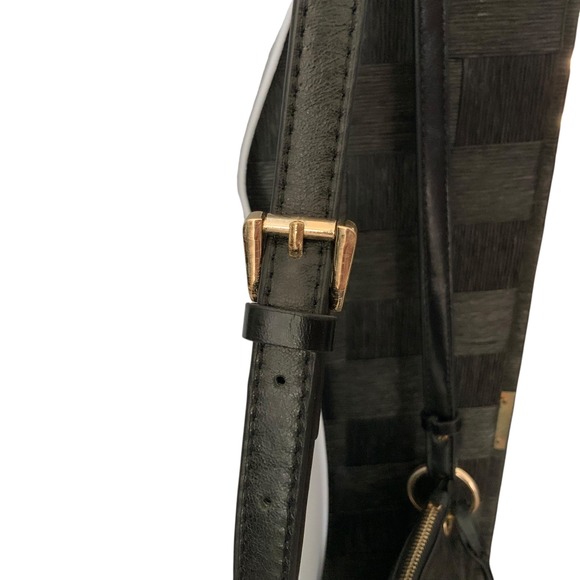 Tommy Bahama Ipis Crossbody Purse‎ - Picture 14 of 16